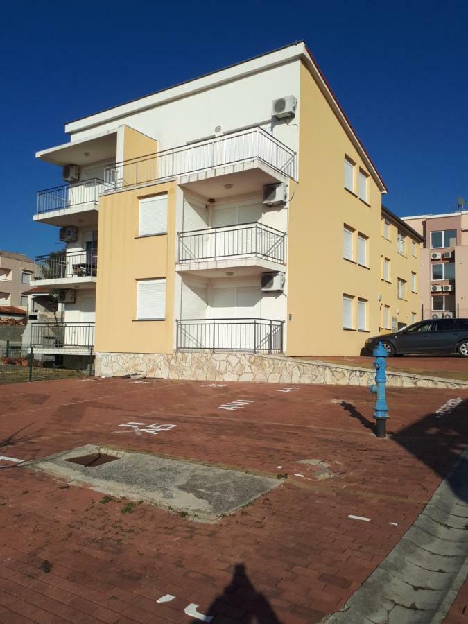 Apartman Eva スヴェティ・ペタル エクステリア 写真